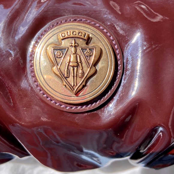 ‼️SOLD‼️Gucci Hysteria SMALL Patent Leather Clutch - Picture 4 of 10